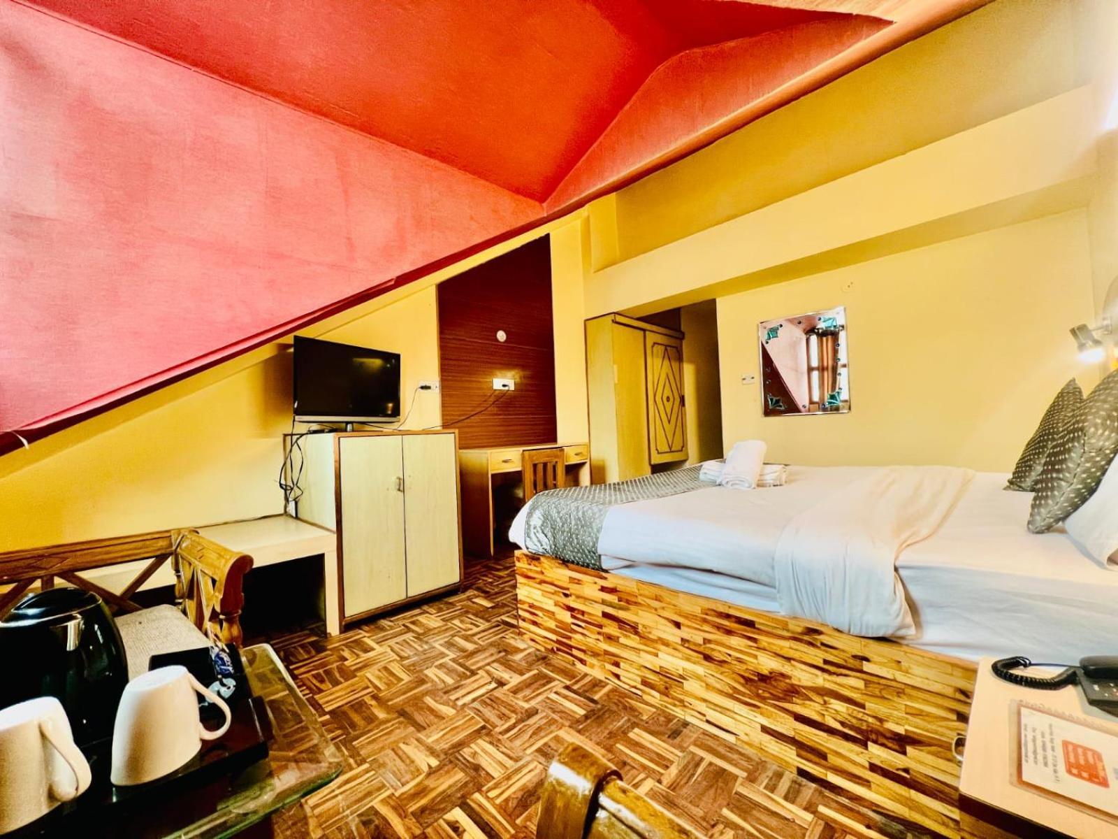 Hotel Kalinga Grand - Luxury Comfort !! Travellers Delight !! Budget Friendly !! Prime Location !! Guest Favourite Manāli Kültér fotó