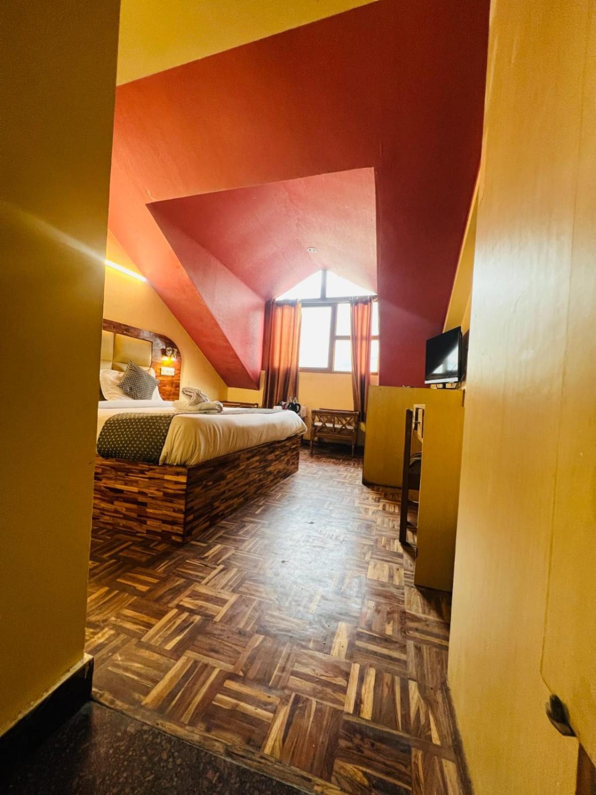 Hotel Kalinga Grand - Luxury Comfort !! Travellers Delight !! Budget Friendly !! Prime Location !! Guest Favourite Manāli Kültér fotó