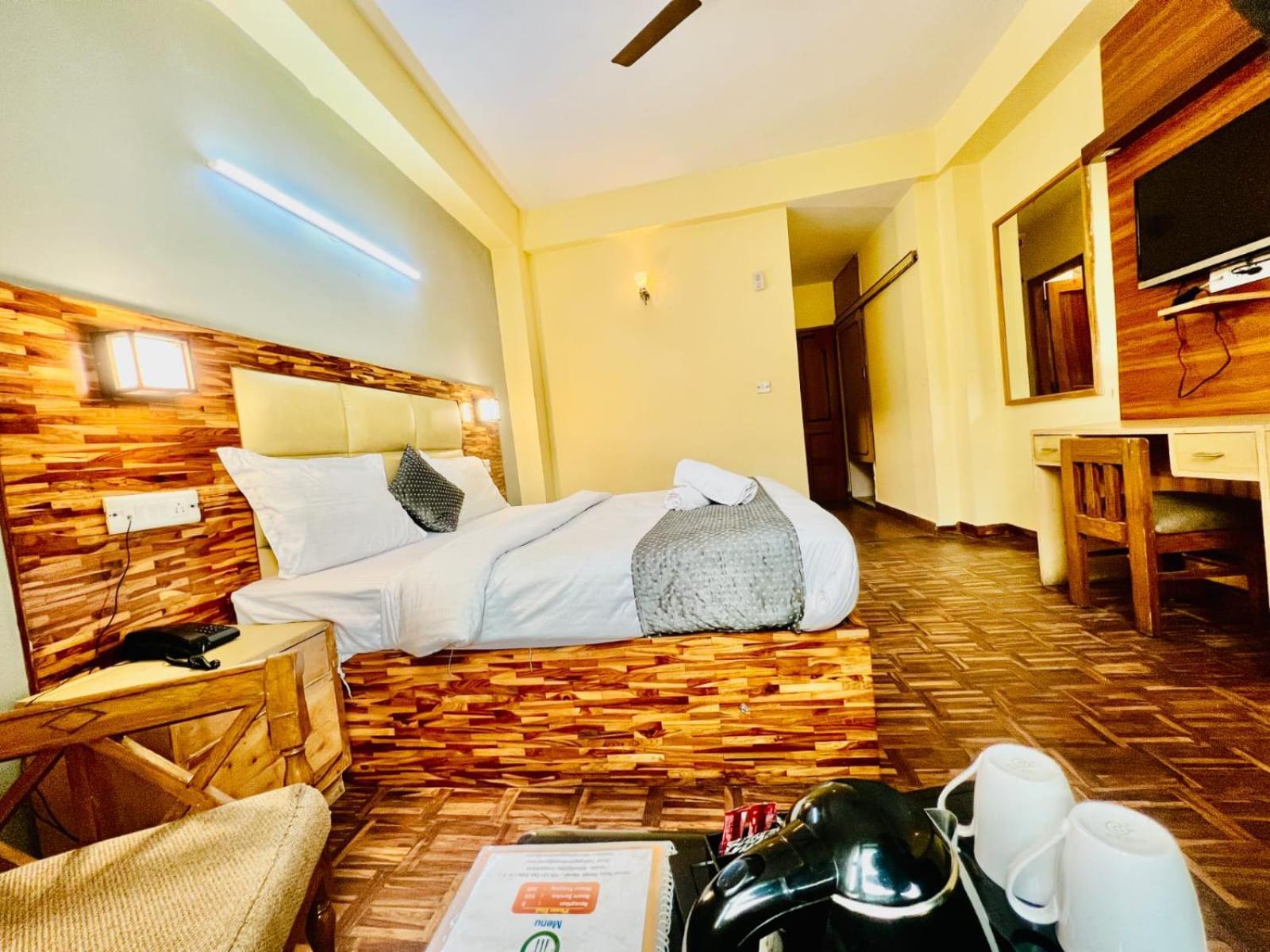 Hotel Kalinga Grand - Luxury Comfort !! Travellers Delight !! Budget Friendly !! Prime Location !! Guest Favourite Manāli Kültér fotó